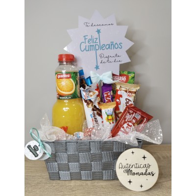 Cesta de Dulces Personalizada | Regalo Original con Chocolates y Zumo