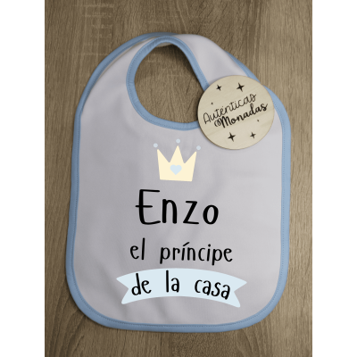Babero bebé “El príncipe de la casa” personalizado con nombre