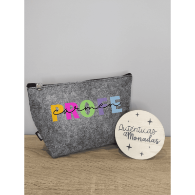 Neceser Fieltro Reciclado Profesora – Diseño Colores | Regalo Fin de Curso Personalizado