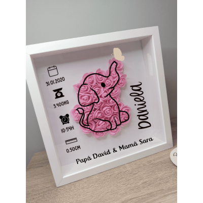 Cuadro natalicio personalizado diseño elefante en madera con flores de goma eva y nombre del bebé