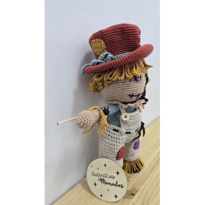 Espantapájaros y Cuervo de Crochet Hechos a Mano – Decoración de Halloween Artesanal (30 cm)