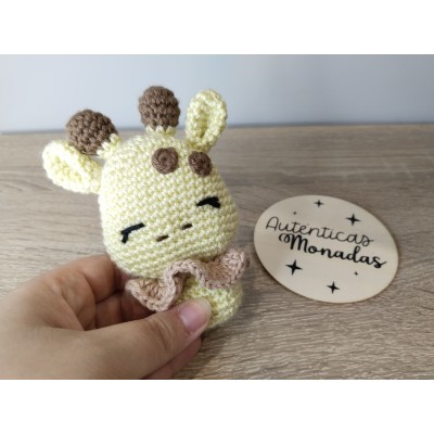 Sonajero Jirafa Hecho a Mano de Crochet – Juguete Artesanal para Bebé con Hilo 100% Algodón