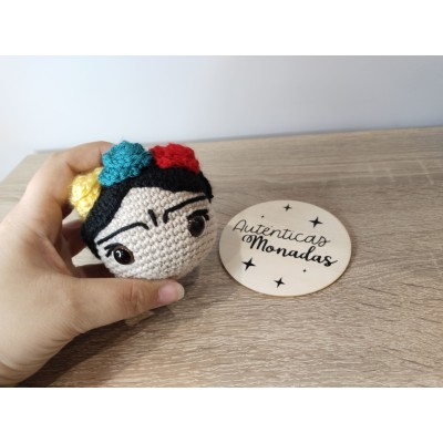 Llavero Frida Kahlo de crochet hecho a mano – Regalo artesanal único