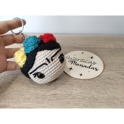 Llavero Frida Kahlo de crochet hecho a mano – Regalo artesanal único