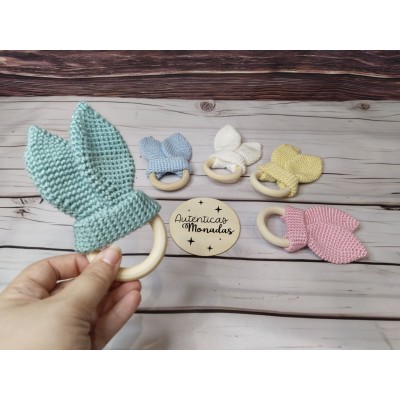 Mordedor Orejitas de Conejo de Crochet Hecho a Mano – Varios Colores