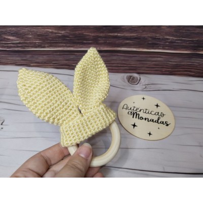 Mordedor Orejitas de Conejo de Crochet Hecho a Mano – Varios Colores