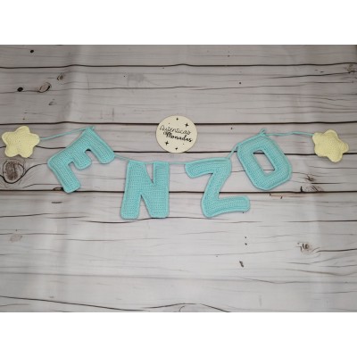 Nombre a crochet personalizado con estrellas hechas a mano