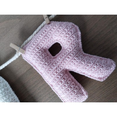 Nombre a Crochet Personalizado con Pinzas y Nubes