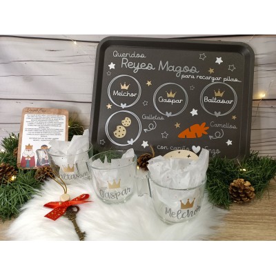 Pack bienvenida Reyes Magos personalizado con bandeja, tazas y llave mágica