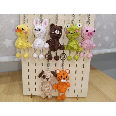 Llavero de crochet animal hecho a mano – Ranita, perro, oso, tigre, gato o cerdito