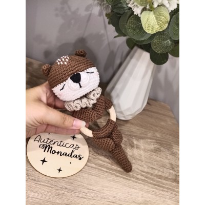 Mordedor Sonajero Nutria de Crochet Hecho a Mano