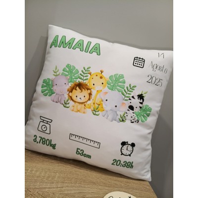 Cojín Personalizado de Natalicio Diseño Selva | Bebé Niño o Niña