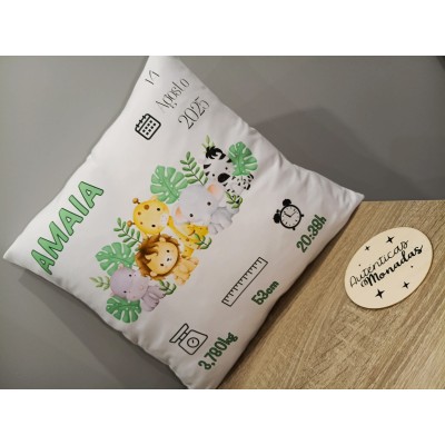 Cojín Personalizado de Natalicio Diseño Selva | Bebé Niño o Niña