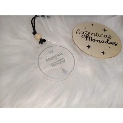 Adorno Navideño de Acrílico “Mi Primera Navidad” con Nombre del Bebé en Vinilo Gris Glitter