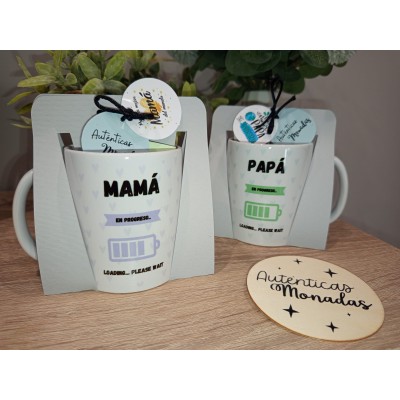 Pack de Tazas Personalizadas “Papá y Mamá Cargando…” con Nombres
