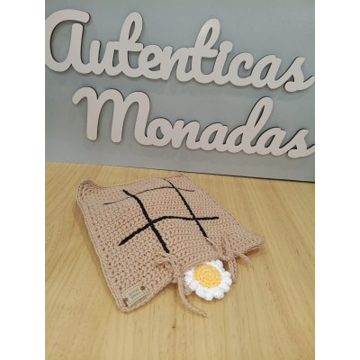 Tres en raya de abejitas para bebé | Juguete educativo de crochet hecho a mano