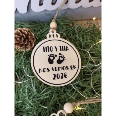 Adorno navideño personalizado “Nos vemos en…” – Regalo para futuros papás o abuelos