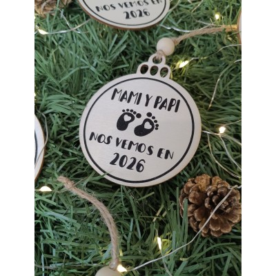 Adorno navideño personalizado “Nos vemos en…” – Regalo para futuros papás o abuelos