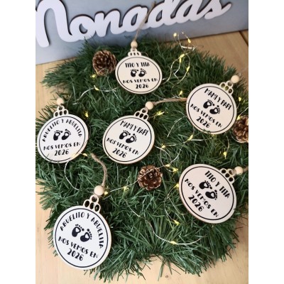 Adorno navideño personalizado “Nos vemos en…” – Regalo para futuros papás o abuelos