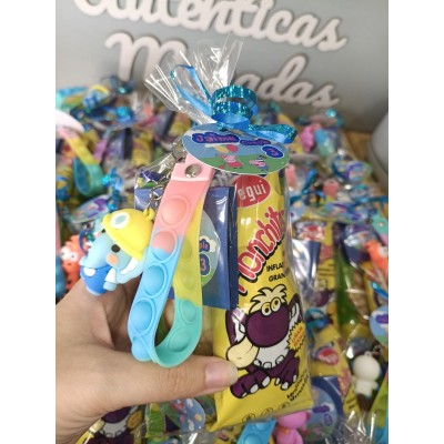 Bolsita infantil sorpresa personalizada – con chuches, globo y regalo a elegir