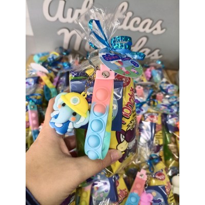 Bolsita infantil sorpresa personalizada – con chuches, globo y regalo a elegir