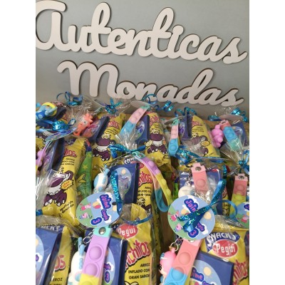 Bolsita infantil sorpresa personalizada – con chuches, globo y regalo a elegir
