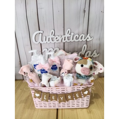 Cesta para Bebé Personalizada con Peluche Crochet | Mustela o Nenuco