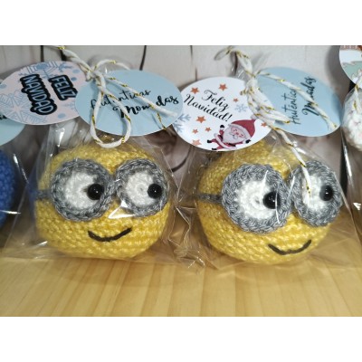Llavero Minion Kevin de crochet hecho a mano – Regalo artesanal divertido