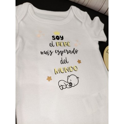 Body personalizado para bebé “Soy el bebé más esperado del mundo” – Manga corta o larga