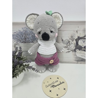 Koala crochet hecho a mano para bebé con bolsito  Amigurumi artesanal chica