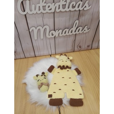 Pack manta de apego y sonajero jirafa hechos a mano | Crochet bebé personalizado