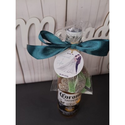 Detalle personalizado con cerveza Corona y chuches  Regalo original para eventos