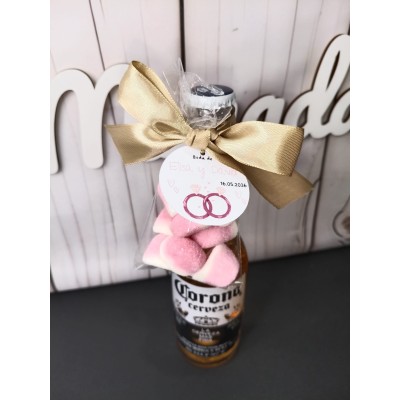 Detalle personalizado con cerveza Corona y chuches  Regalo original para eventos