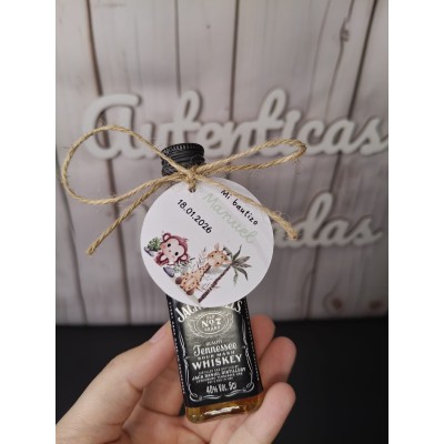 Mini botella de licor personalizada para eventos  Detalle original con etiqueta