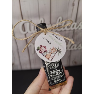 Mini botella de licor personalizada para eventos  Detalle original con etiqueta