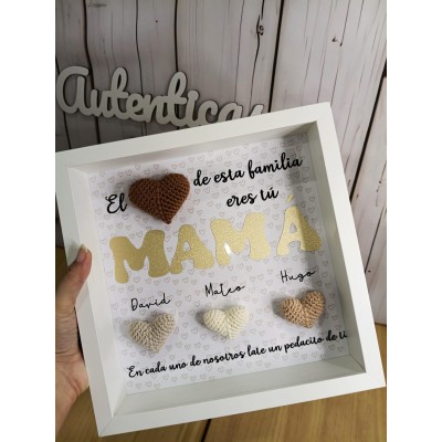 Cuadro Día de la Madre personalizado con corazones de crochet hechos a mano