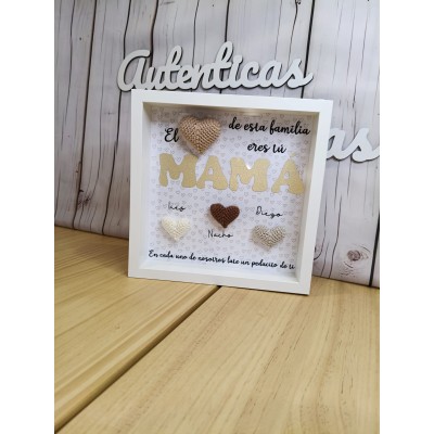 Cuadro Día de la Madre personalizado con corazones de crochet hechos a mano
