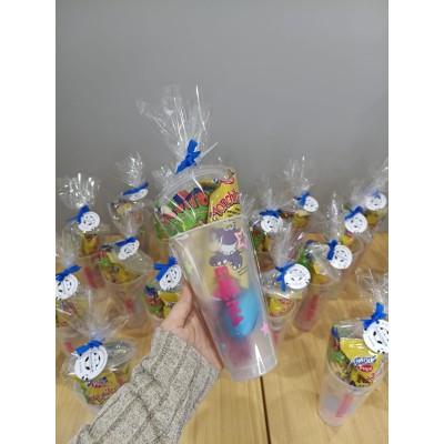 Vaso con pajita personalizado relleno de chuches – Regalo infantil original para comunión, cumpleaños o eventos