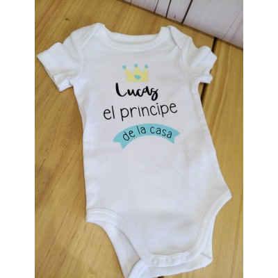 Body bebé personalizado “El príncipe de la casa” – Niño