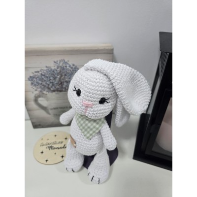 Conejo Amigurumi de Crochet Hecho a Mano  Muñeco Artesanal Blanco de 20 cm  Regalo Original
