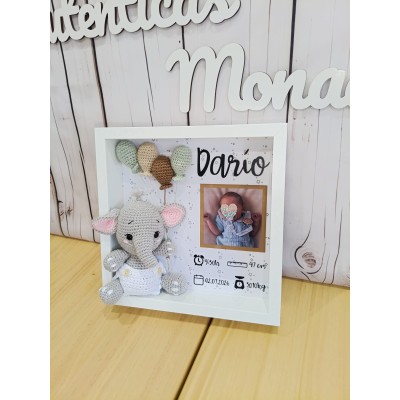 Cuadro Natalicio Personalizado con Foto  Regalo para Recién Nacido con Elefante de Crochet Hecho a Mano