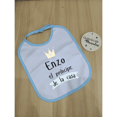 Babero bebé “El príncipe de la casa” personalizado con nombre