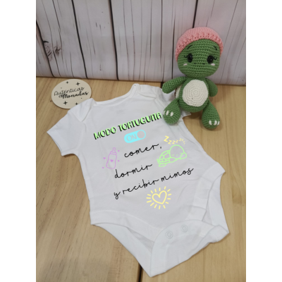 Caja Regalo Bebé Tortuguita  Body Modo Tortuguita + Muñeco de Tortuga