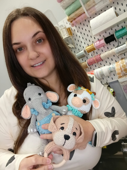 Soy elena, emprenderoa y creadora de Autenticas Monadas
